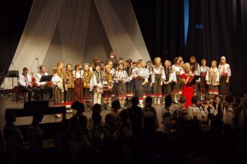 Daruri muzicale, pline de sensibilitate, dar și multă voie bună, oferite de elevii Școlii de Arte „Ion Irimescu” Suceava