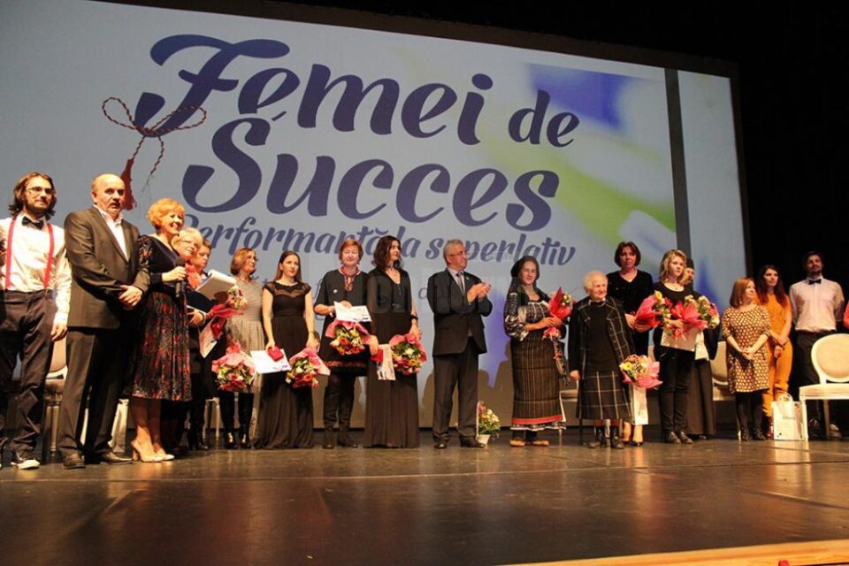 Premianții și organizatorii Galei