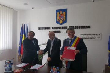Mihăiță Negură a semnat contractul pentru modernizarea și reabilitarea Muzeului "Arta Lemnului" din Campulung Moldovenesc