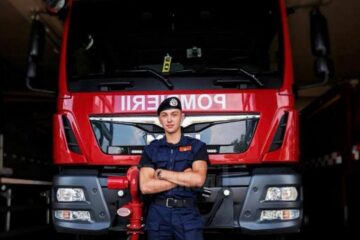 Alexandru este student în anul II la Facultatea de Pompieri