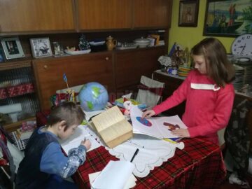 7.000 de euro, necesari pentru achiziționarea unei case în care să locuiască o familie necăjită cu cinci copii
