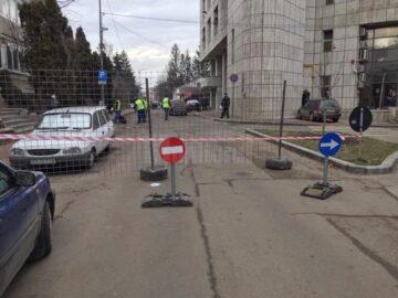 Strada Vasile Bumbac, închisă de luni circulației rutiere, pentru a fi reabilitată total