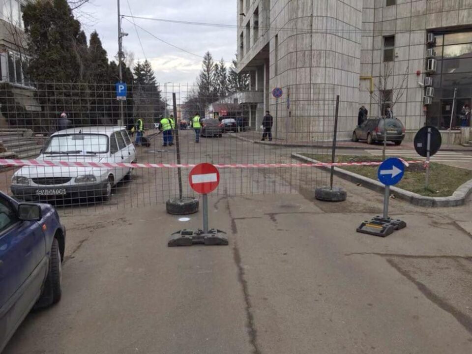 Strada Vasile Bumbac, închisă de luni circulației rutiere, pentru a fi reabilitată total