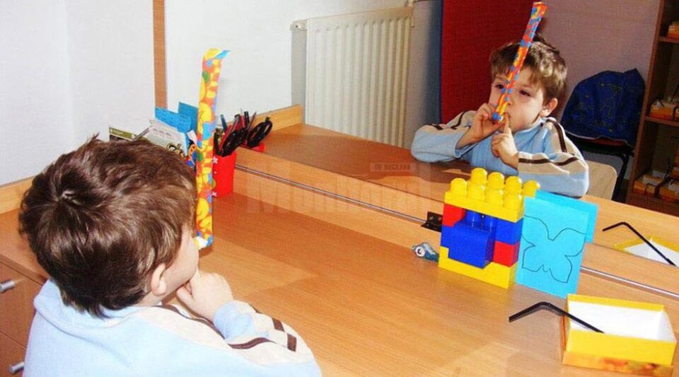 Zeci de copii cu nevoi speciale beneficiază de kinetoterapie gratuită la Centrul de recuperare „Emanuel" Suceava