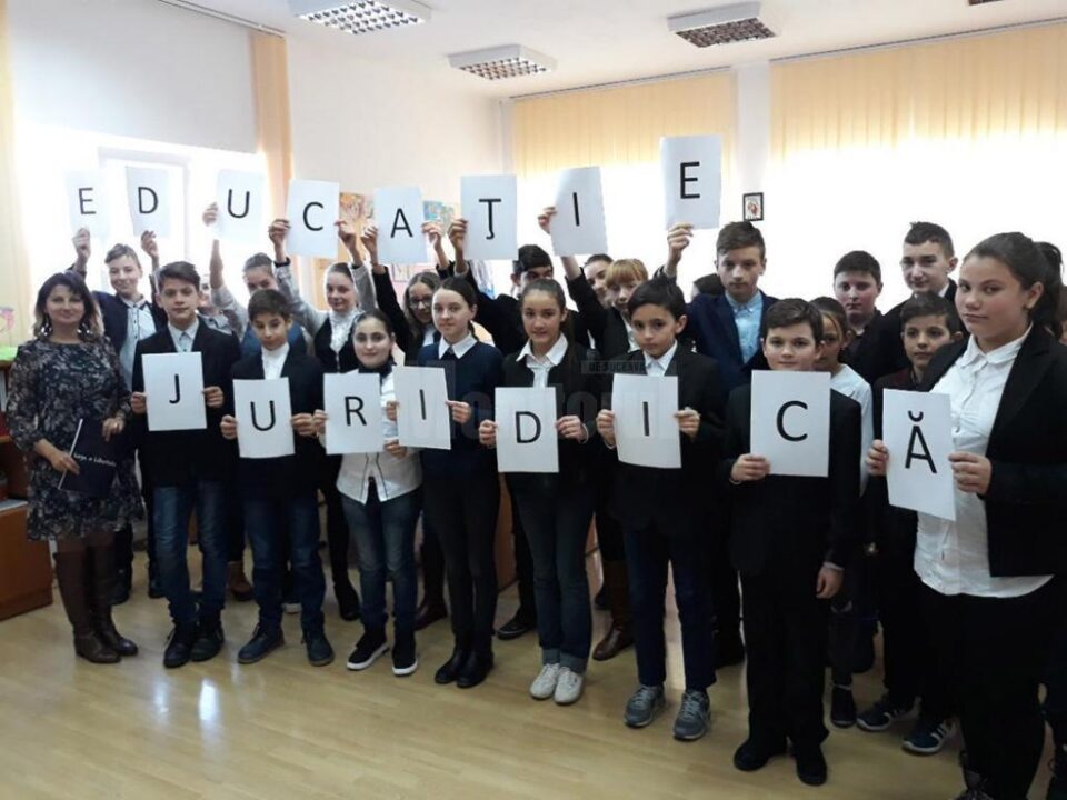 Elevii Școlii Gimnaziale Fântâna Mare au participat la Săptămâna Educației Juridice