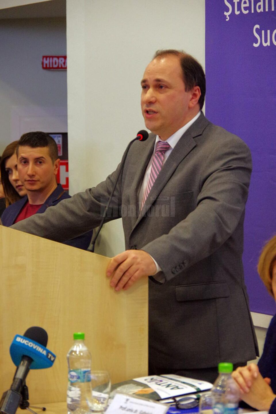 Rectorul interimar al Universității „Ștefan cel Mare” Suceava, prof. univ. dr. ing. Mihai Dimian Rectorul interimar al Universității „Ștefan cel Mare” Suceava, prof. univ. dr. ing. Mihai Dimian
