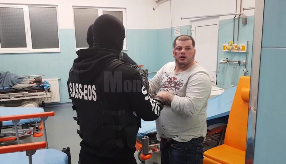 Incendiatorul „Polonic”, arestat pentru viol, și-a crestat penisul cu o lamă