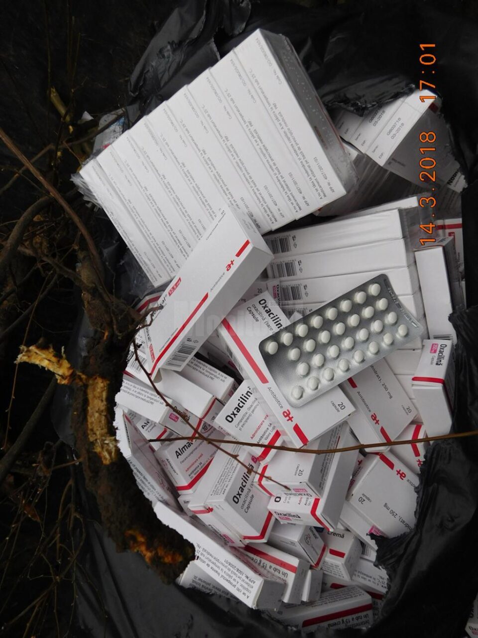 Peste 1.300 de cutii cu medicamente, inclusiv halucinogene, găsite la buncărul de gunoi de Poliția Locală Suceava
