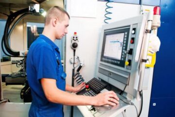 Pentru învățământul dual, durata școlarizării este de trei ani (sursa edu.ro)