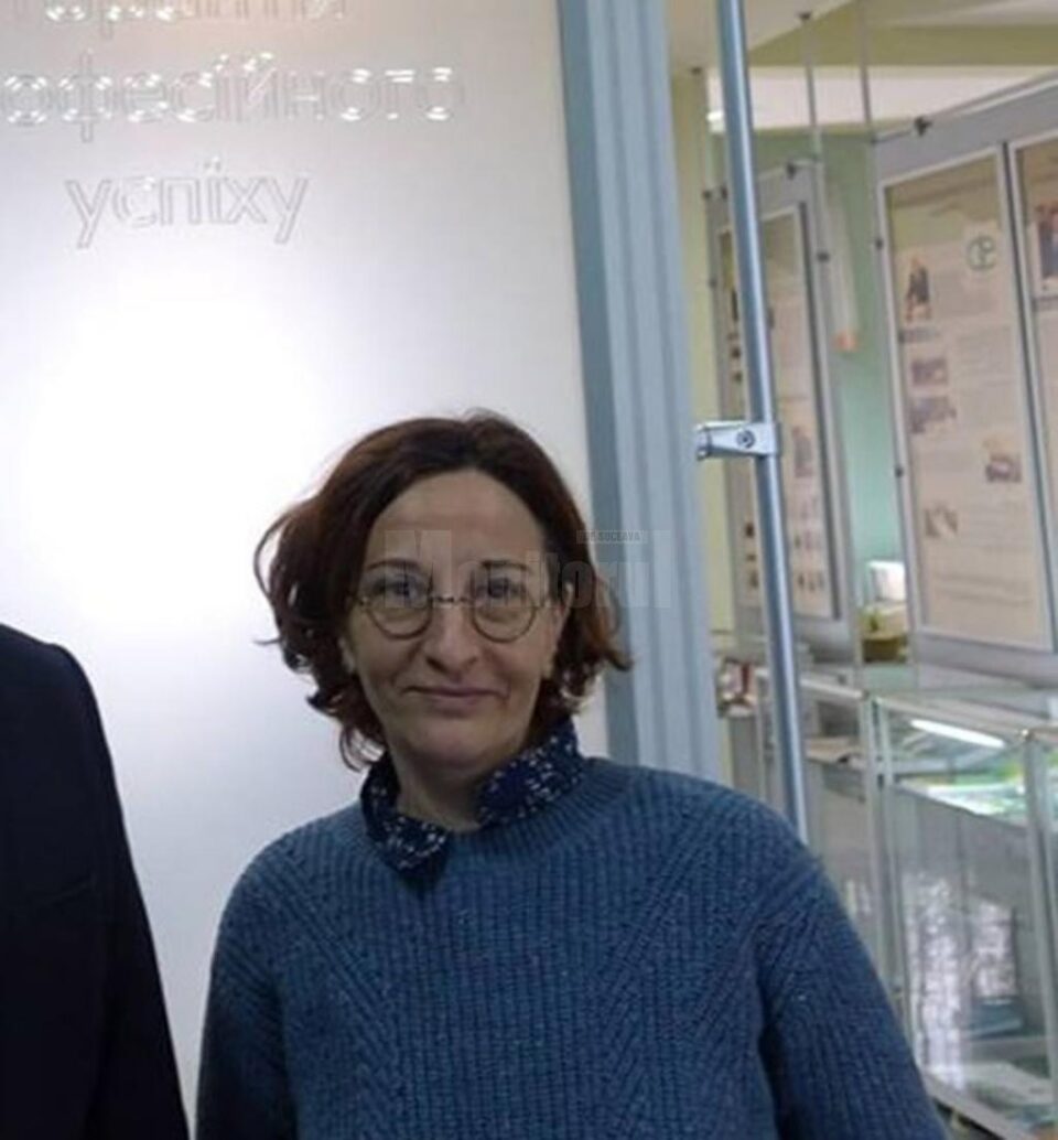Marcela Șlusarciuc, lector univ. dr. în cadrul Universității „Ștefan cel Mare” Suceava Marcela Șlusarciuc, lector univ. dr. în cadrul Universității „Ștefan cel Mare” Suceava