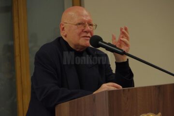 Sală arhiplină la lansarea Convorbirilor cu academicianul Răzvan Theodorescu, la Muzeul Bucovinei