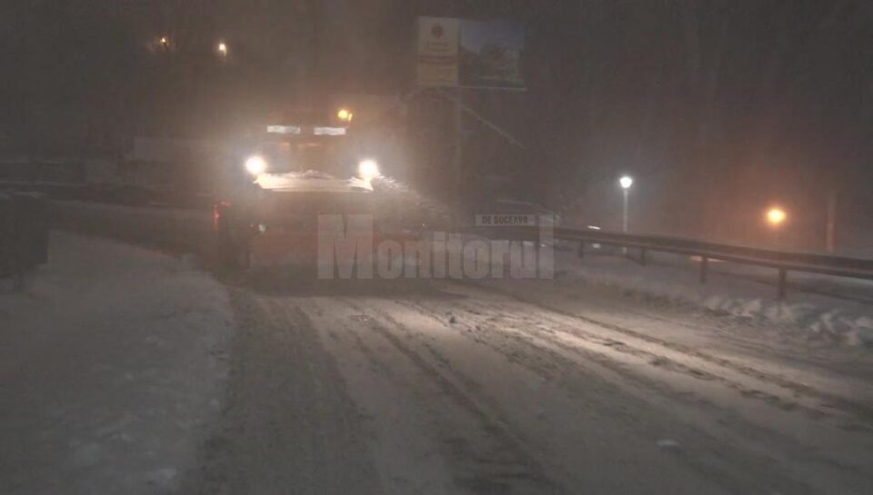 Utilajele de deszăpezire nu au făcut față ninsorii abundente