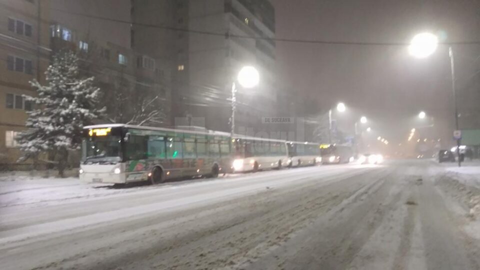 Autobuze blocate în Obcini