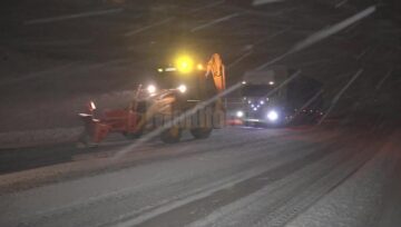 Vehicule grele, însoțite de utilaje, pentru a trece de zonele critice
