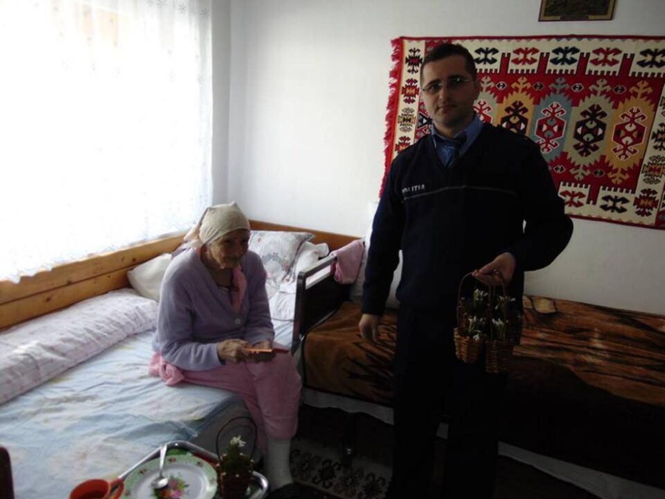 Aproape o sută de părinți, agresați de propriii copii