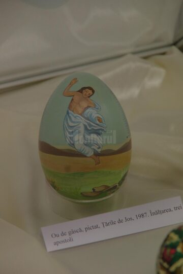 Opt ouă Fabergé originale și alte câteva sute de ouă de Paște de pe cinci continente, expuse la Muzeul de Istorie Suceava