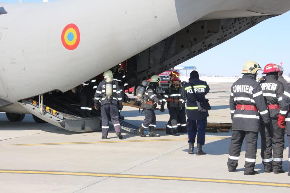 Au fost salvate in scurt timp victimele ramase in avion