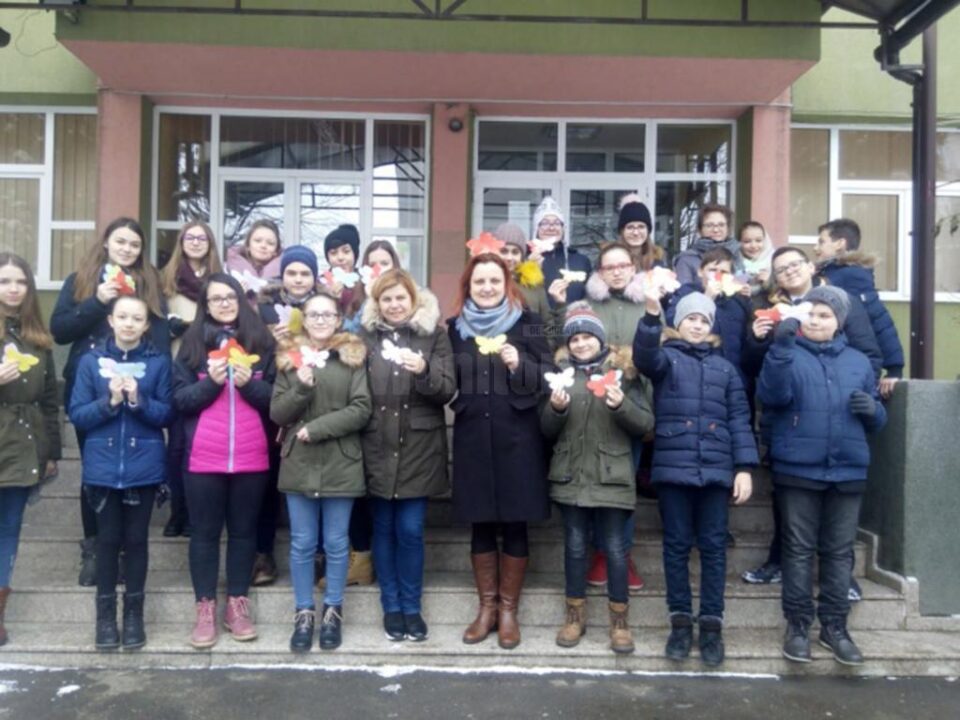 Elevii Școlii Gimnaziale „Miron Costin” Suceava au sărbătorit Ziua Fericirii