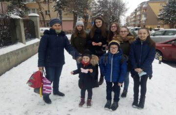Elevii de la Școala „Miron Costin” au marcat Ziua Internațională a Fericirii