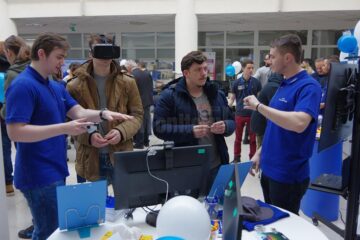 Reprezentanții ASSIST au adus în fața studenților proiecte atractive, din domenii variate