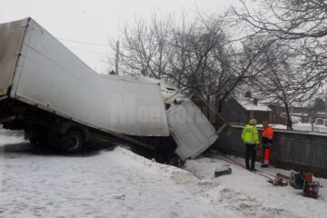 Un bărbat a murit vineri într-un accident grav, la Băișești-Cornu Luncii