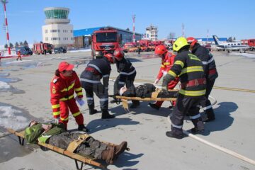 Victimele au primit primul ajutor și au fost preluate de spitalele de campanie instalate în zonă