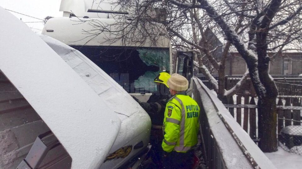 Un bărbat a murit vineri într-un accident grav, la Băișești-Cornu Luncii