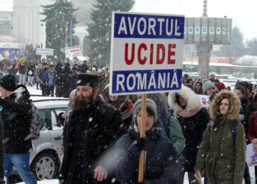 La Fălticeni, marș dedicat vieții, mamei și pruncilor