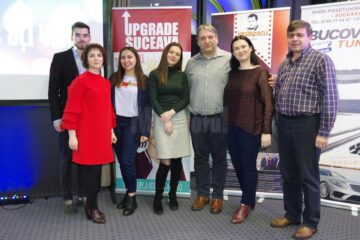 Membri ai comunității de afaceri "Upgrade", la conferința realizată în sprijinul mediului antreprenorial sucevean
