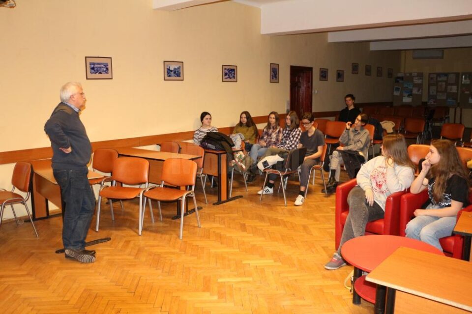 Proiect de educație cinematografică în școli, implementat în județul Suceava