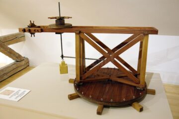 "Mașinile lui da Vinci", realizate după schițele celebrului artist, pot fi admirate la Muzeul de Istorie din Suceava