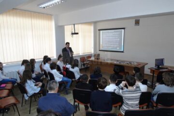 ”Cetățenia digitală”, la Școala Gimnazială „Ion Creangă” Suceava