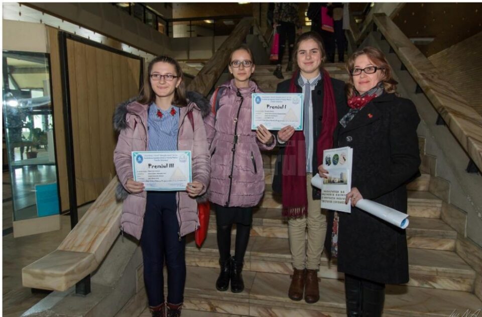 O parte dintre elevii premiați