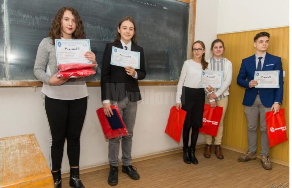 Premii pentru Suceava la un concurs de chimie, de la Iași