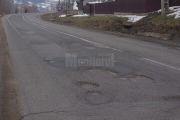 Porțiuni degradate pe E 85 între Cumpărătura și Fălticeni