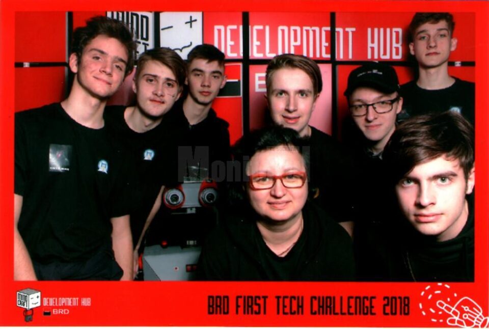 Premii valoroase pentru elevi ai Colegiului „Petru Rareș”, la campionatul național de robotică