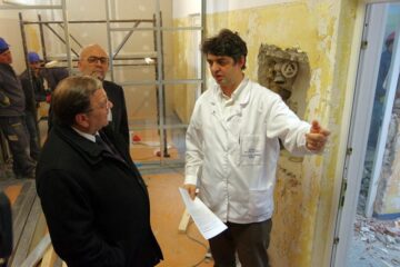 Președintele CJ, Gheorghe Flutur, managerul Vasile Rîmbu și seful Laboratorului de Imagistică, dr. Adrian Tătăranu