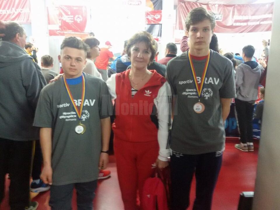 Medalie de aur și medalie de bronz pentru doi elevi de la Centrul Școlar Suceava