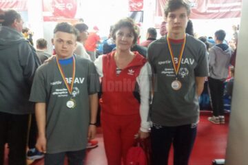 Medalie de aur și medalie de bronz pentru doi elevi de la Centrul Școlar Suceava