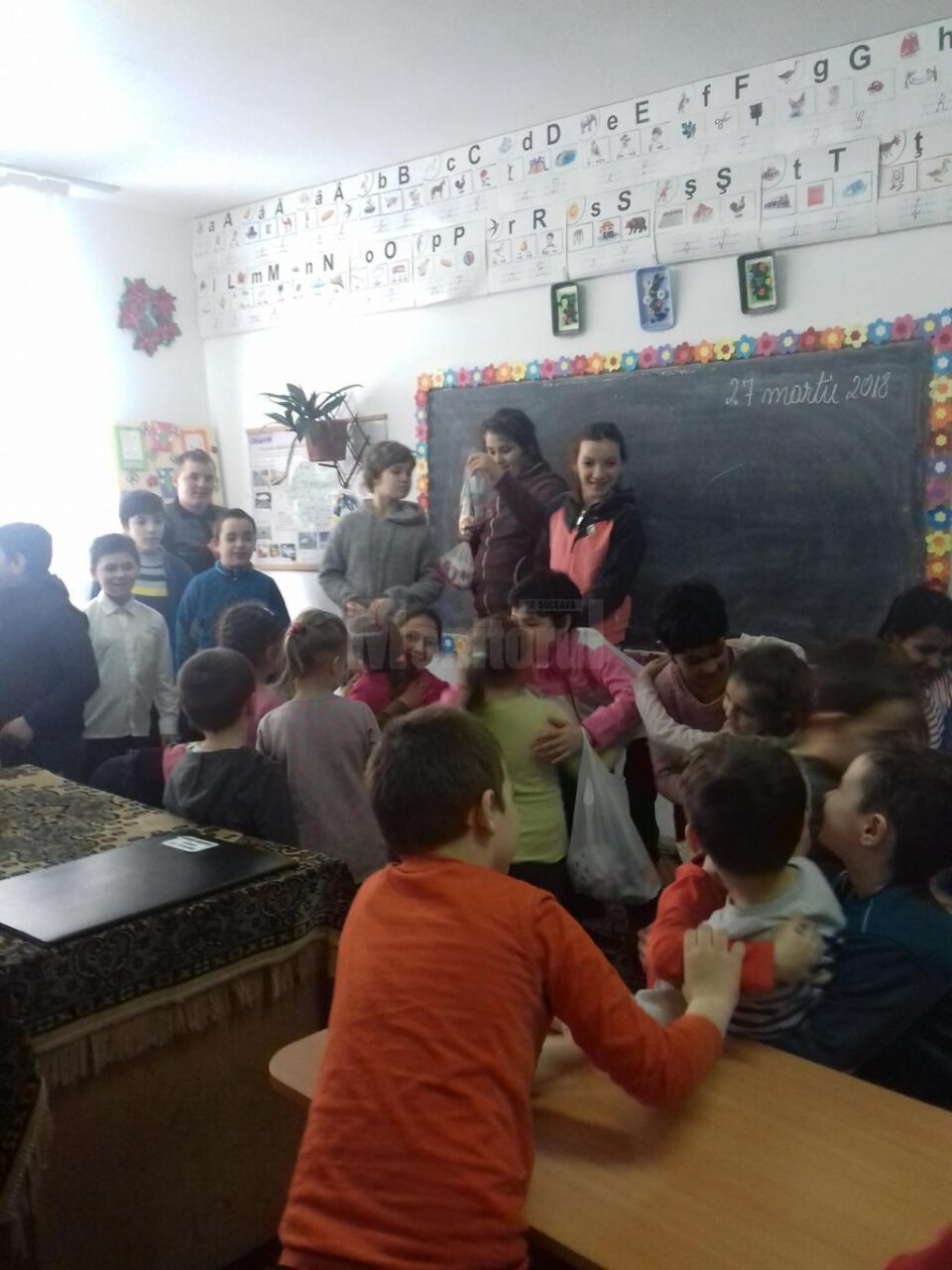 Campania județeană de voluntariat ”Bucuria de a dărui”