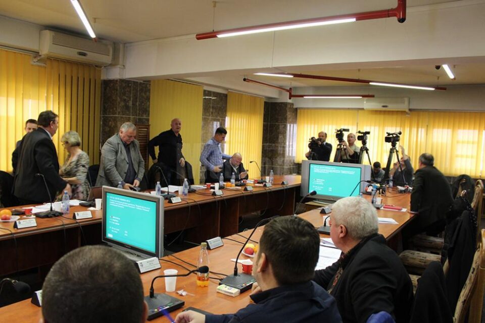 Registrul Spatiilor Verzi din Suceava a fost aprobat în lipsa aleșilor locali PSD și ALDE, care au părasit sala