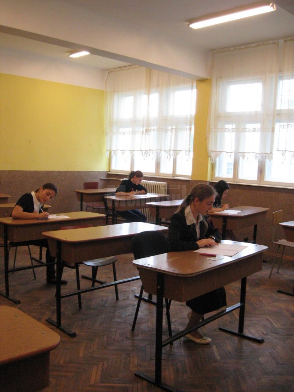 Rezultatele simulării la bac în Suceava: mai puțin de jumătate dintre elevii de-a XII-a au promovat