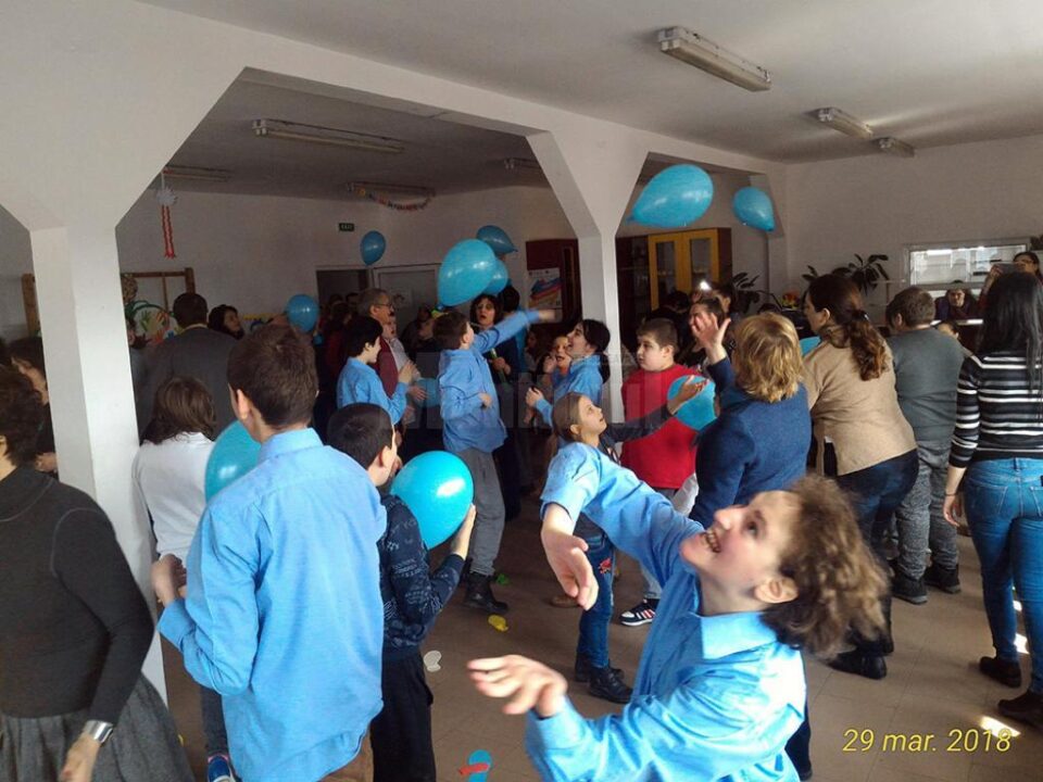 ”Săptămâna conștientizării autismului”, la Centrul Școlar din Gura Humorului