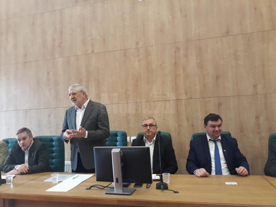 Sorin Ciobanu, Nicolae Țucunel, Ilie Covrig și Emanuel Havrici, la Adunarea Generală a Asociației Forestierilor din România (de la stânga la dreapta)