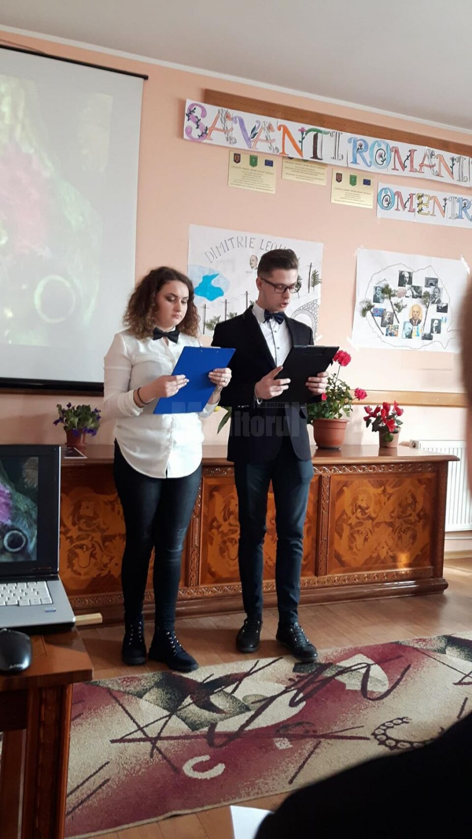 Concursul școlar „Savanți români în slujba omenirii“, la Colegiul „Petru Mușat“