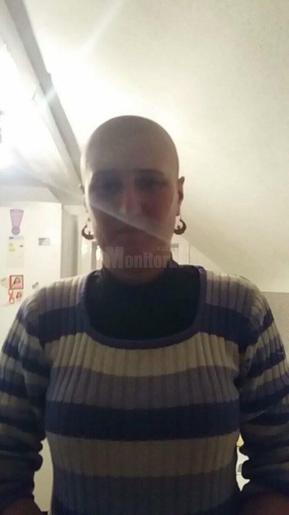 Cătălina Pușcașu, în vârstă de 32 de ani, mamă a doi copii minori, suferă de o boală gravă și are nevoie de bani pentru tratament