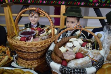 La Moldovița, ediția a XII-a a Festivalului Ouălor Încondeiate