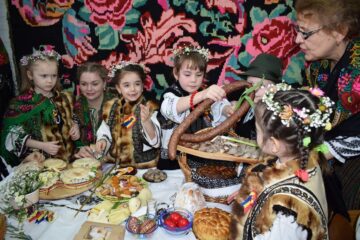 La Moldovița, ediția a XII-a a Festivalului Ouălor Încondeiate
