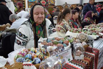 La Moldovița, ediția a XII-a a Festivalului Ouălor Încondeiate