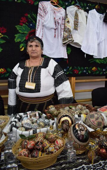 La Moldovița, ediția a XII-a a Festivalului Ouălor Încondeiate